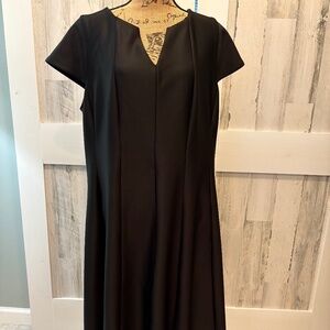 ROZ & ALI DRESS - SIZE 18 - BLACK   PRINCESS STYLE